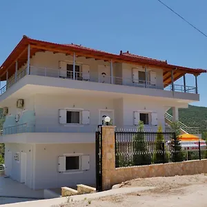 Ervin , Ksamil Albania